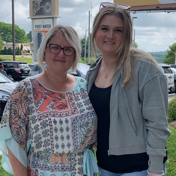 Meet your Posher, Robin. Thank you for stopping by and checking out my closet. - Picture 12 of 16